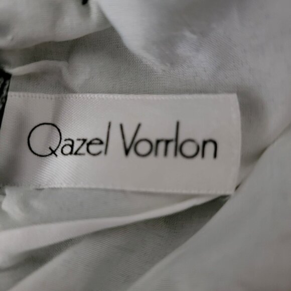 Qazel Vorrlon Mens Skinny Jeans Sz 32 Stretch Ripped Zippered knees Distressed - Picture 3 of 16